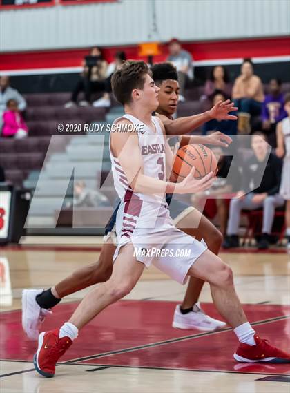 Thumbnail 3 in Bonita Vista vs Eastlake (Torrey Pines Holiday Classic) photogallery.