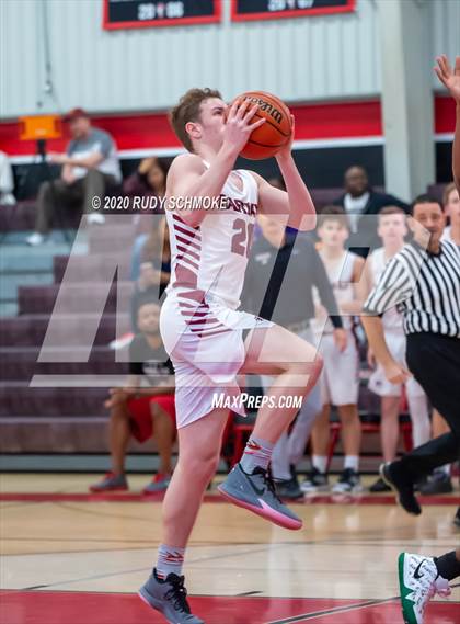 Thumbnail 2 in Bonita Vista vs Eastlake (Torrey Pines Holiday Classic) photogallery.
