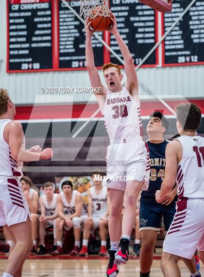 Thumbnail 2 in Bonita Vista vs Eastlake (Torrey Pines Holiday Classic) photogallery.
