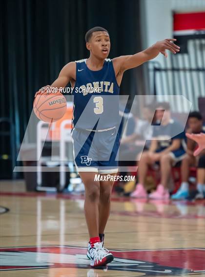 Thumbnail 3 in Bonita Vista vs Eastlake (Torrey Pines Holiday Classic) photogallery.
