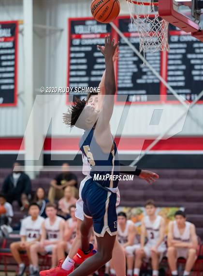 Thumbnail 2 in Bonita Vista vs Eastlake (Torrey Pines Holiday Classic) photogallery.