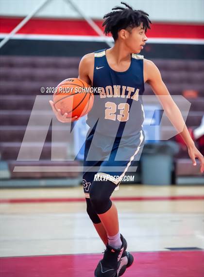 Thumbnail 2 in Bonita Vista vs Eastlake (Torrey Pines Holiday Classic) photogallery.