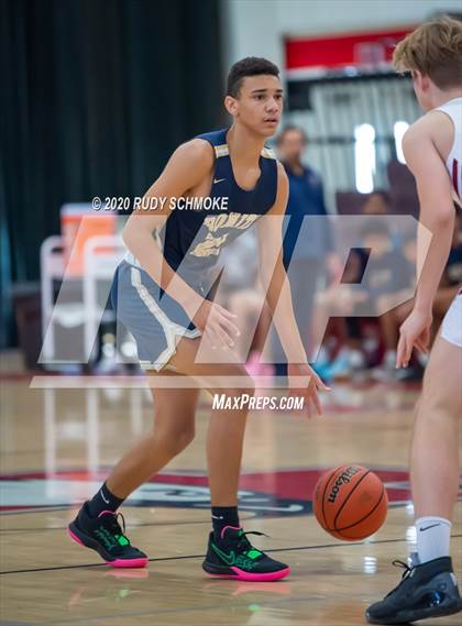 Thumbnail 3 in Bonita Vista vs Eastlake (Torrey Pines Holiday Classic) photogallery.