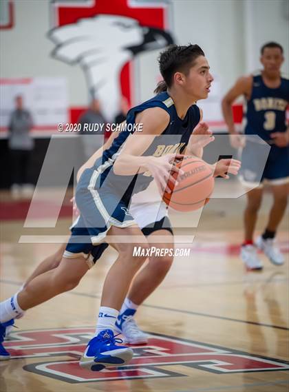 Thumbnail 1 in Bonita Vista vs Eastlake (Torrey Pines Holiday Classic) photogallery.