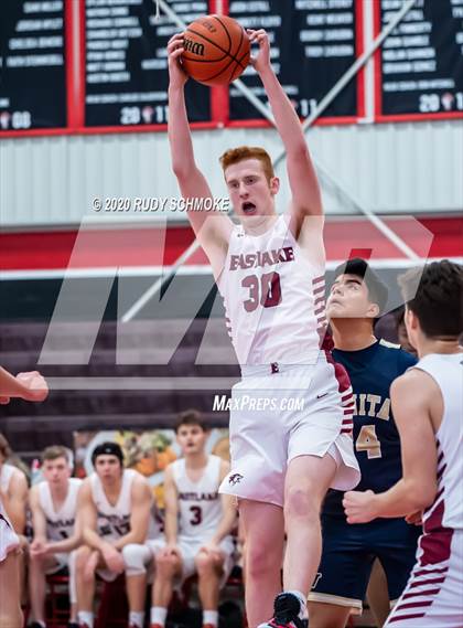 Thumbnail 3 in Bonita Vista vs Eastlake (Torrey Pines Holiday Classic) photogallery.