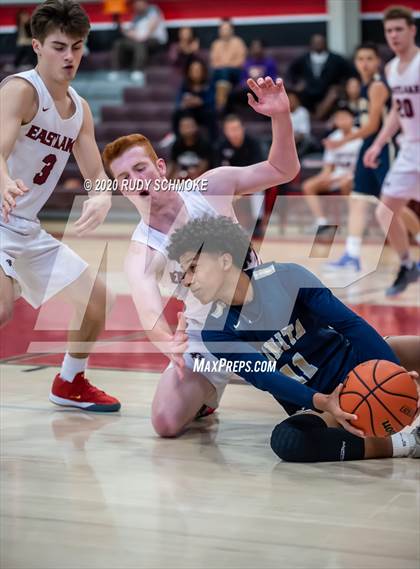 Thumbnail 2 in Bonita Vista vs Eastlake (Torrey Pines Holiday Classic) photogallery.