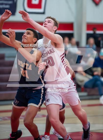 Thumbnail 2 in Bonita Vista vs Eastlake (Torrey Pines Holiday Classic) photogallery.