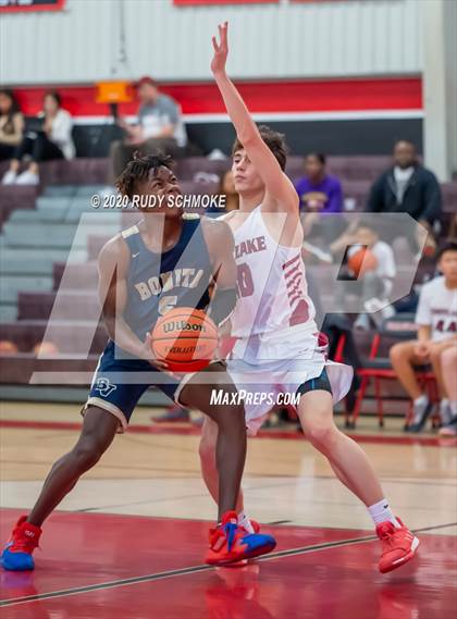 Thumbnail 2 in Bonita Vista vs Eastlake (Torrey Pines Holiday Classic) photogallery.