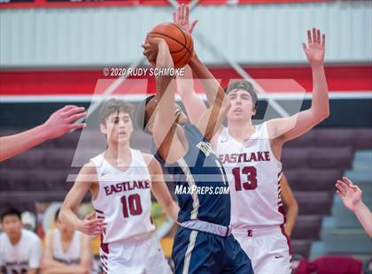 Thumbnail 2 in Bonita Vista vs Eastlake (Torrey Pines Holiday Classic) photogallery.