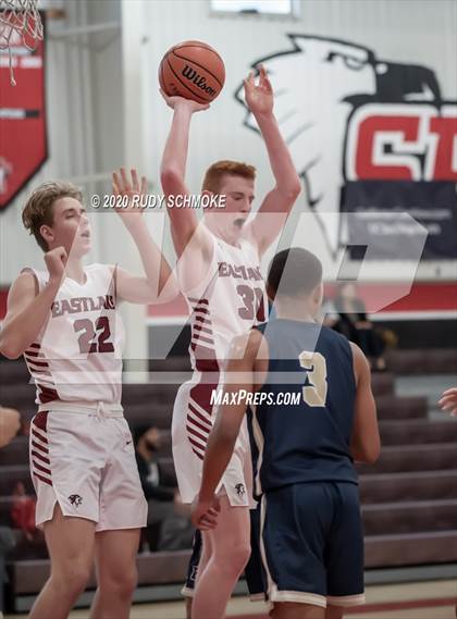 Thumbnail 3 in Bonita Vista vs Eastlake (Torrey Pines Holiday Classic) photogallery.