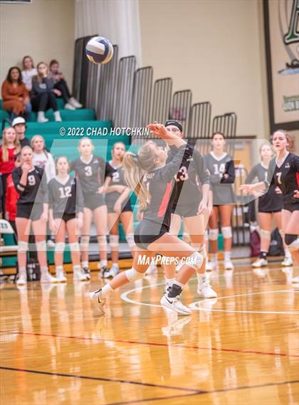 Thumbnail 2 in Le Roy vs Midlakes (NYSPHSAA C1/C2 State Qualifier Crossover) photogallery.