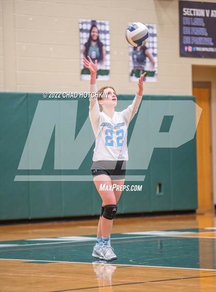 Thumbnail 1 in Le Roy vs Midlakes (NYSPHSAA C1/C2 State Qualifier Crossover) photogallery.