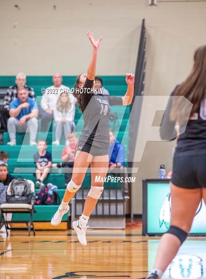 Thumbnail 2 in Le Roy vs Midlakes (NYSPHSAA C1/C2 State Qualifier Crossover) photogallery.
