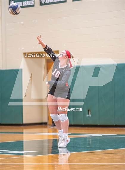 Thumbnail 1 in Le Roy vs Midlakes (NYSPHSAA C1/C2 State Qualifier Crossover) photogallery.