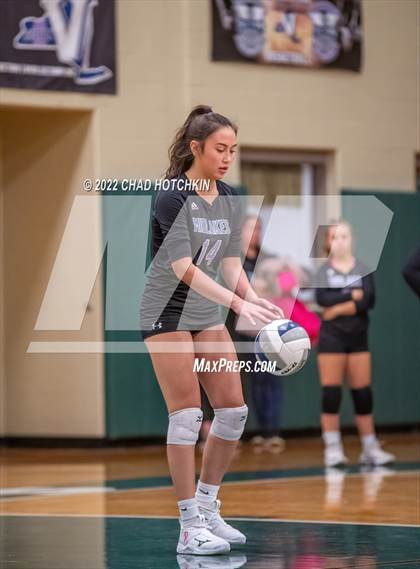 Thumbnail 2 in Le Roy vs Midlakes (NYSPHSAA C1/C2 State Qualifier Crossover) photogallery.