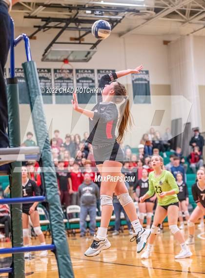 Thumbnail 1 in Le Roy vs Midlakes (NYSPHSAA C1/C2 State Qualifier Crossover) photogallery.