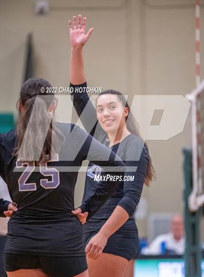 Thumbnail 3 in Le Roy vs Midlakes (NYSPHSAA C1/C2 State Qualifier Crossover) photogallery.