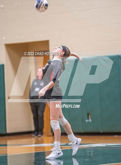 Thumbnail 1 in Le Roy vs Midlakes (NYSPHSAA C1/C2 State Qualifier Crossover) photogallery.