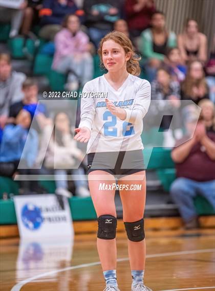 Thumbnail 1 in Le Roy vs Midlakes (NYSPHSAA C1/C2 State Qualifier Crossover) photogallery.