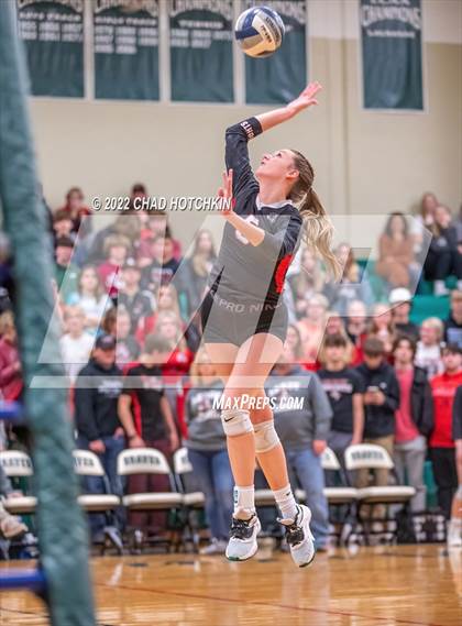 Thumbnail 1 in Le Roy vs Midlakes (NYSPHSAA C1/C2 State Qualifier Crossover) photogallery.
