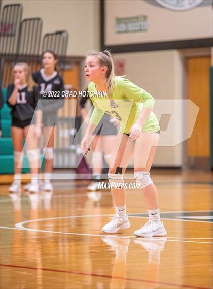 Thumbnail 1 in Le Roy vs Midlakes (NYSPHSAA C1/C2 State Qualifier Crossover) photogallery.