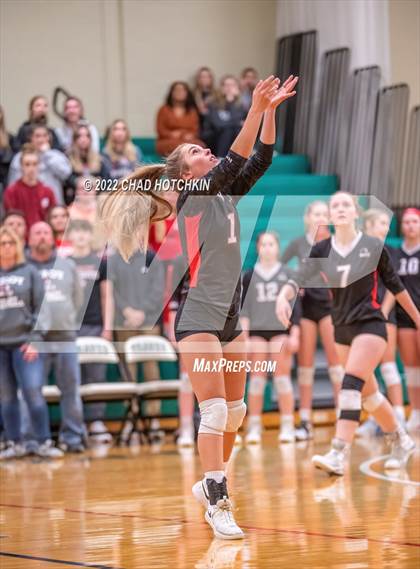 Thumbnail 3 in Le Roy vs Midlakes (NYSPHSAA C1/C2 State Qualifier Crossover) photogallery.