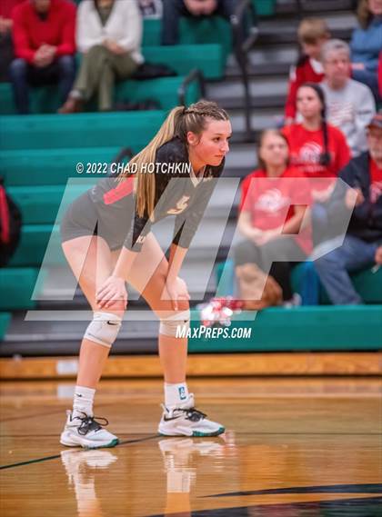 Thumbnail 2 in Le Roy vs Midlakes (NYSPHSAA C1/C2 State Qualifier Crossover) photogallery.
