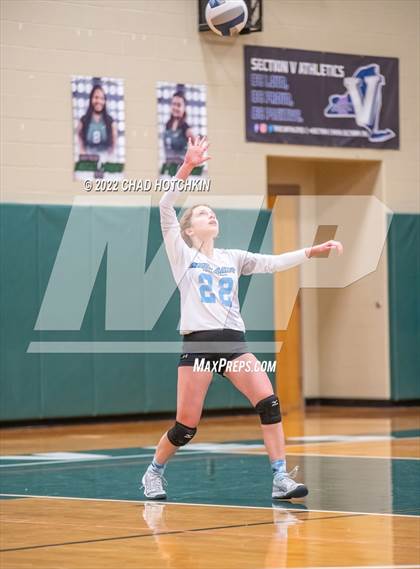 Thumbnail 3 in Le Roy vs Midlakes (NYSPHSAA C1/C2 State Qualifier Crossover) photogallery.
