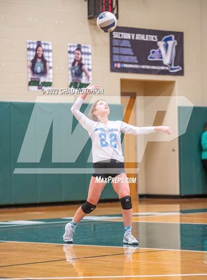 Thumbnail 1 in Le Roy vs Midlakes (NYSPHSAA C1/C2 State Qualifier Crossover) photogallery.