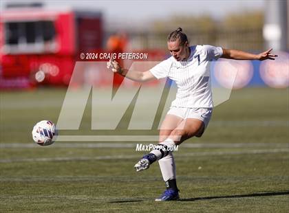 Thumbnail 2 in Snow Canyon vs. Timpanogos (UHSAA 4A Semifinal) photogallery.