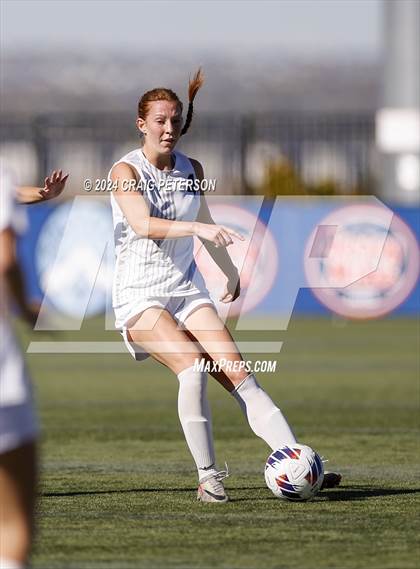 Thumbnail 1 in Snow Canyon vs. Timpanogos (UHSAA 4A Semifinal) photogallery.