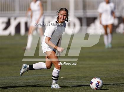 Thumbnail 3 in Snow Canyon vs. Timpanogos (UHSAA 4A Semifinal) photogallery.