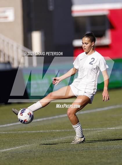 Thumbnail 3 in Snow Canyon vs. Timpanogos (UHSAA 4A Semifinal) photogallery.