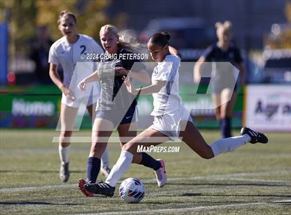 Thumbnail 3 in Snow Canyon vs. Timpanogos (UHSAA 4A Semifinal) photogallery.