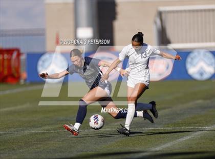 Thumbnail 3 in Snow Canyon vs. Timpanogos (UHSAA 4A Semifinal) photogallery.