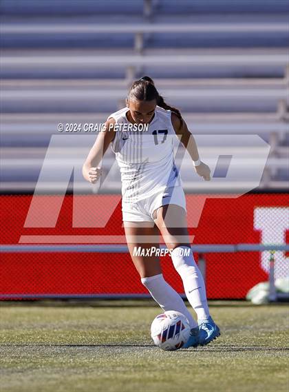 Thumbnail 3 in Snow Canyon vs. Timpanogos (UHSAA 4A Semifinal) photogallery.