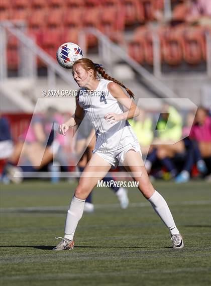 Thumbnail 1 in Snow Canyon vs. Timpanogos (UHSAA 4A Semifinal) photogallery.