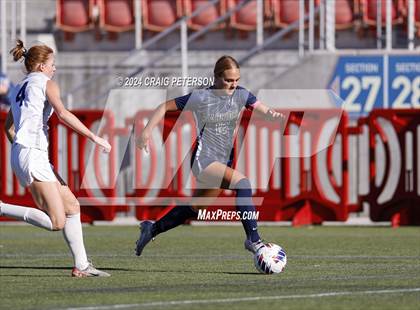 Thumbnail 3 in Snow Canyon vs. Timpanogos (UHSAA 4A Semifinal) photogallery.