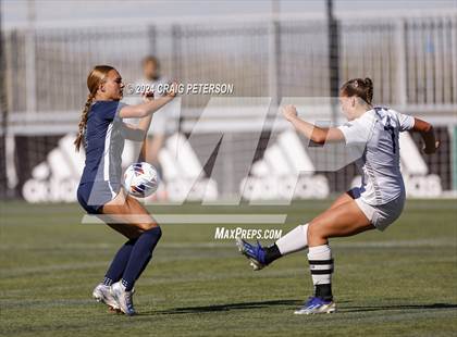 Thumbnail 3 in Snow Canyon vs. Timpanogos (UHSAA 4A Semifinal) photogallery.