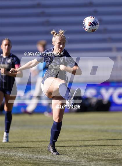Thumbnail 2 in Snow Canyon vs. Timpanogos (UHSAA 4A Semifinal) photogallery.
