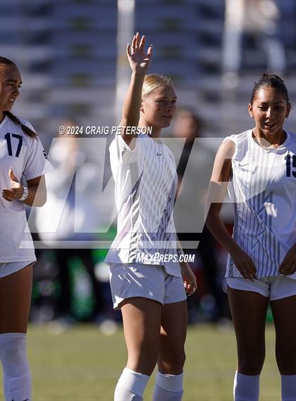 Thumbnail 1 in Snow Canyon vs. Timpanogos (UHSAA 4A Semifinal) photogallery.
