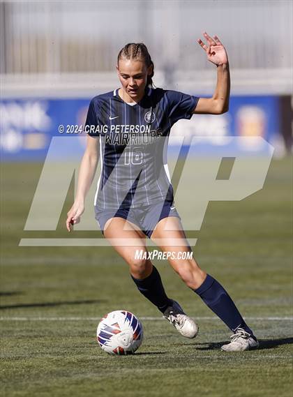 Thumbnail 3 in Snow Canyon vs. Timpanogos (UHSAA 4A Semifinal) photogallery.