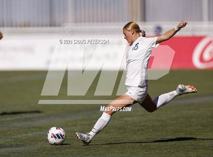 Thumbnail 1 in Snow Canyon vs. Timpanogos (UHSAA 4A Semifinal) photogallery.
