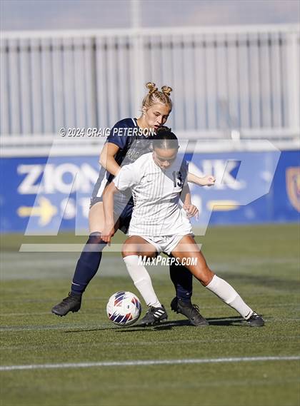 Thumbnail 1 in Snow Canyon vs. Timpanogos (UHSAA 4A Semifinal) photogallery.