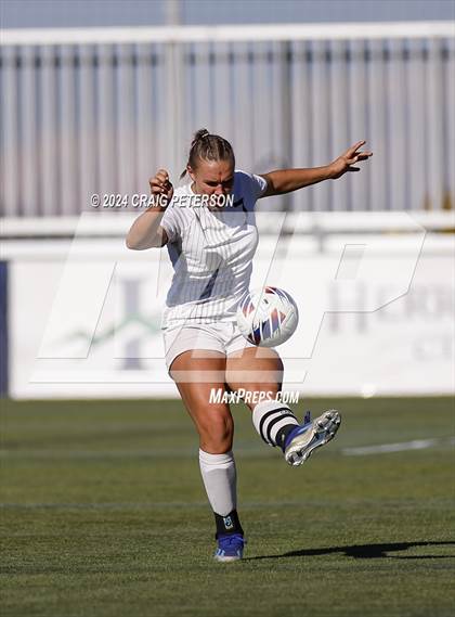 Thumbnail 1 in Snow Canyon vs. Timpanogos (UHSAA 4A Semifinal) photogallery.
