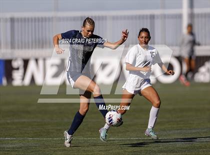 Thumbnail 1 in Snow Canyon vs. Timpanogos (UHSAA 4A Semifinal) photogallery.
