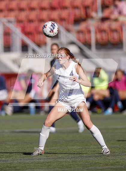 Thumbnail 3 in Snow Canyon vs. Timpanogos (UHSAA 4A Semifinal) photogallery.