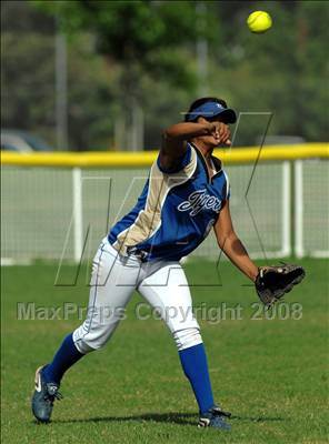 Thumbnail 3 in Millikan @ Valencia (CIF SS D2 Playoffs) photogallery.