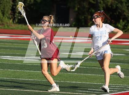 Thumbnail 3 in Medfield vs Newburyport (MIAA Division 3 Final) photogallery.