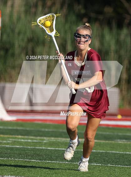 Thumbnail 3 in Medfield vs Newburyport (MIAA Division 3 Final) photogallery.
